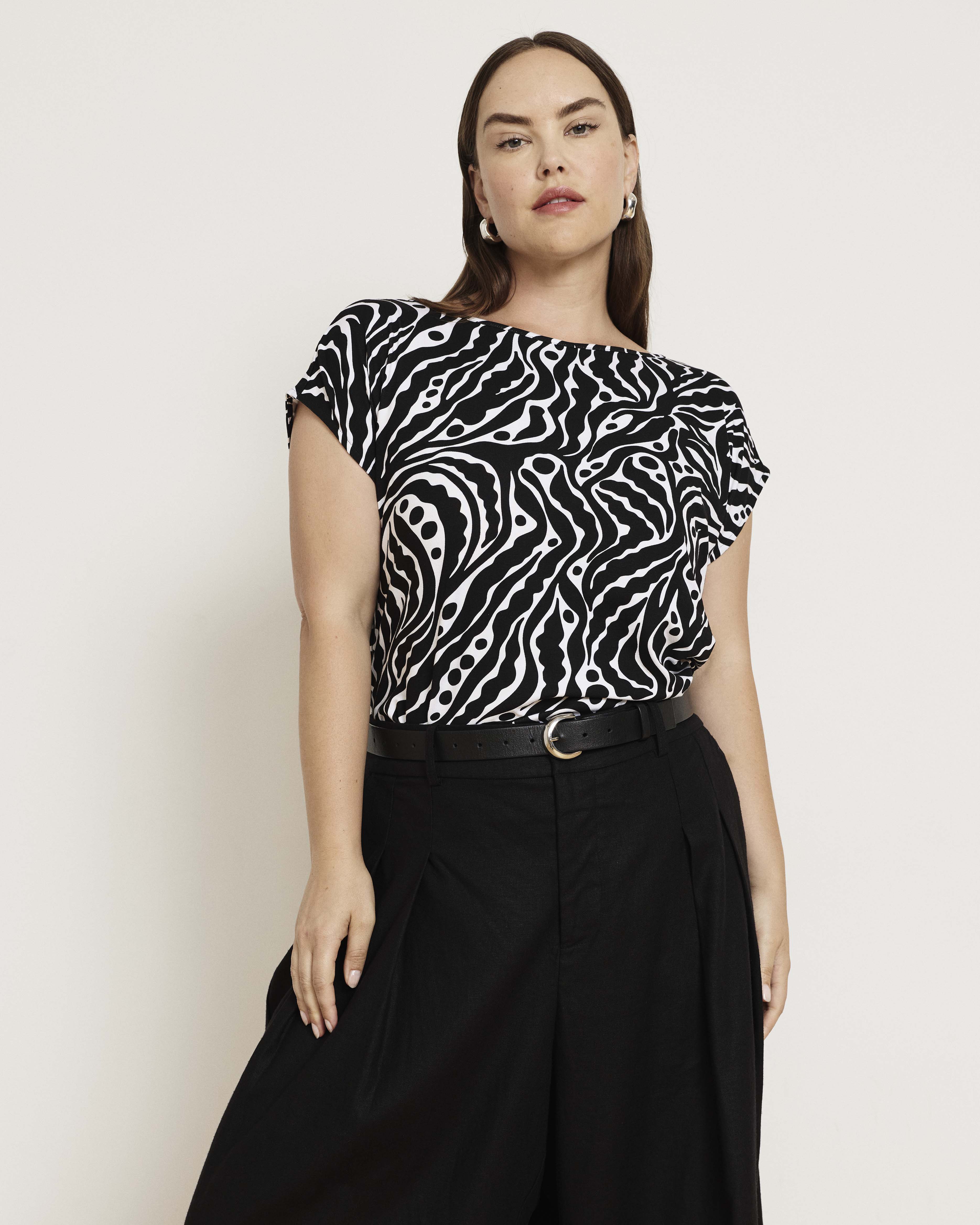 Heatwave Divine Jersey Flared Top - Black Bosco Print