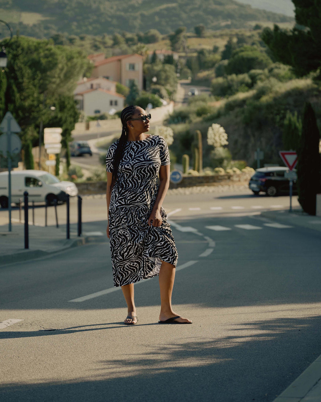 Thea Divine Jersey Midi Dress - Black Bosco Print