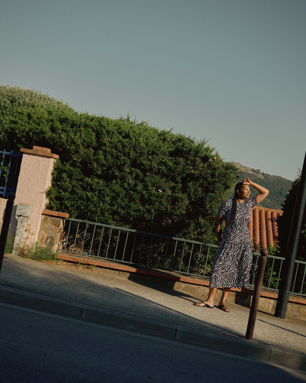 Thea Divine Jersey Midi Dress - Black Bosco Print